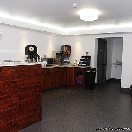 Chestnut Tree Inn Portland Mall 205 Bagian luar foto